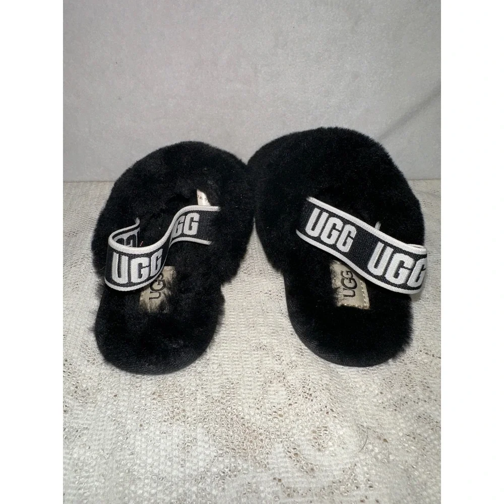 Kids UGG Black Fluffy Furry Slides Slippers Shoes Size‎ 7 Toddler